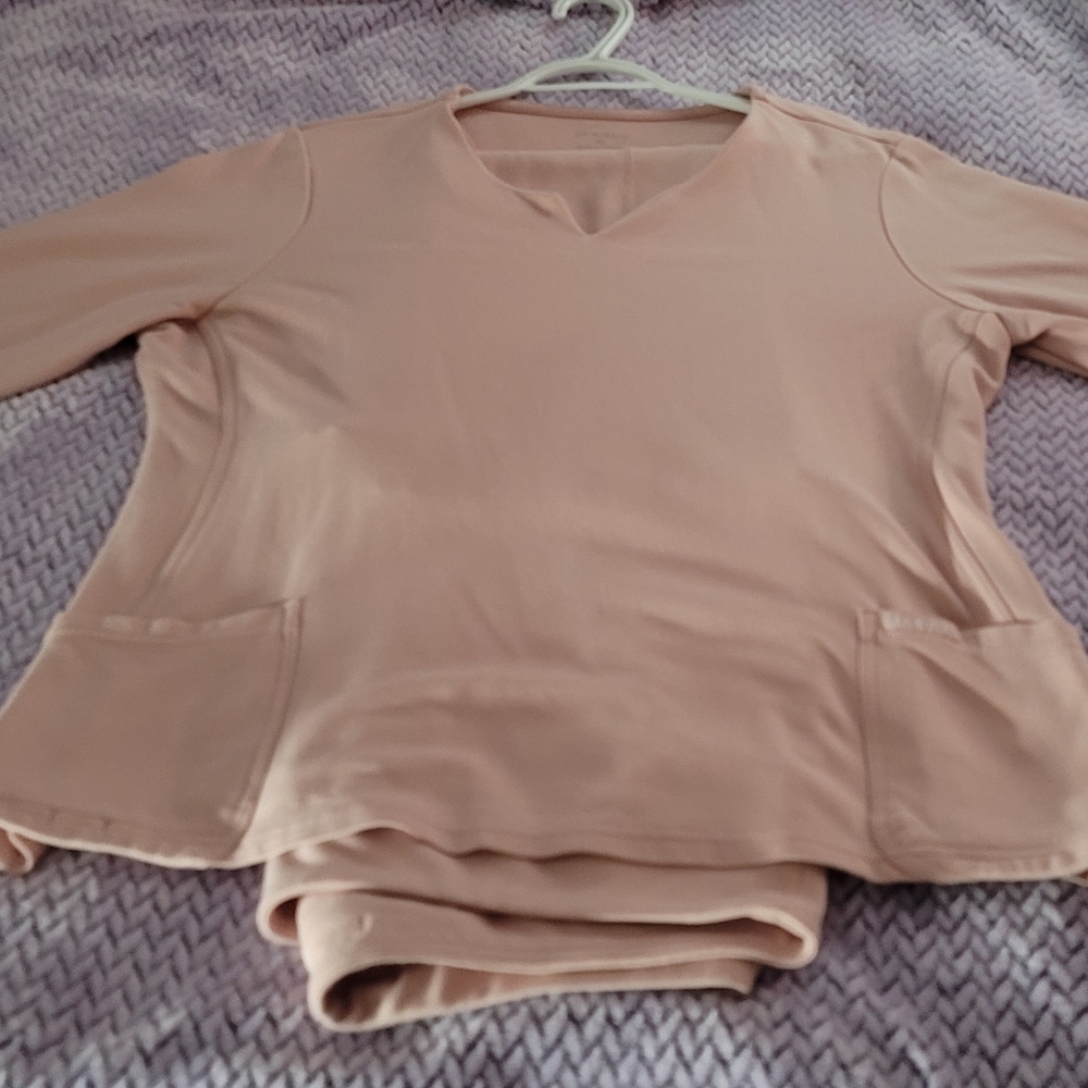 Womens scrubs